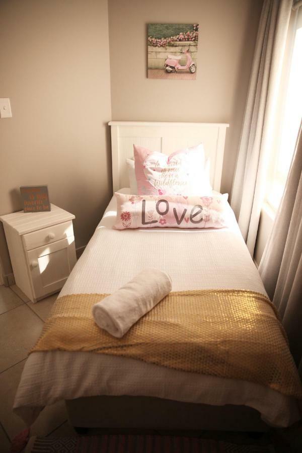 Mari-Amor Self-Catering Apartments Моссел-Бей Екстер'єр фото